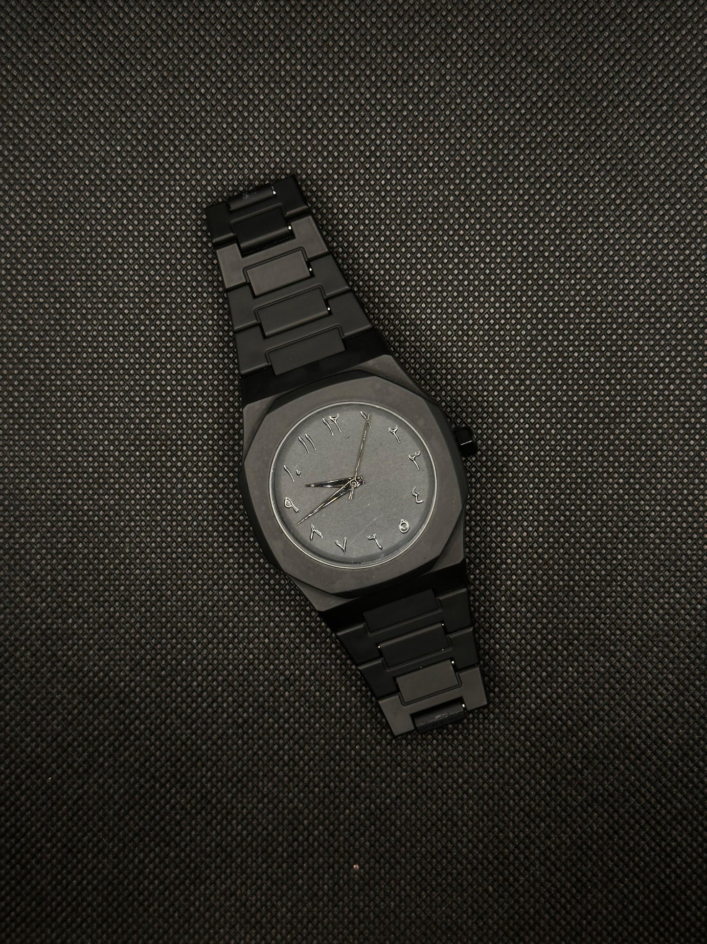 Arabic AURA Watch